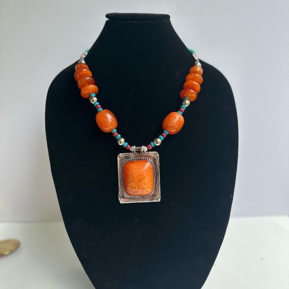 ORANGE DURBAN SUNRISE STATEMENT NECKLACE - Picture 4 of 4